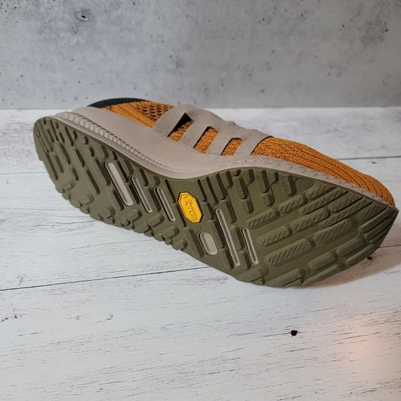 Uyn, Golden Yellow Sneakers, Size 40 (81/2-9) - Picture 2 of 4